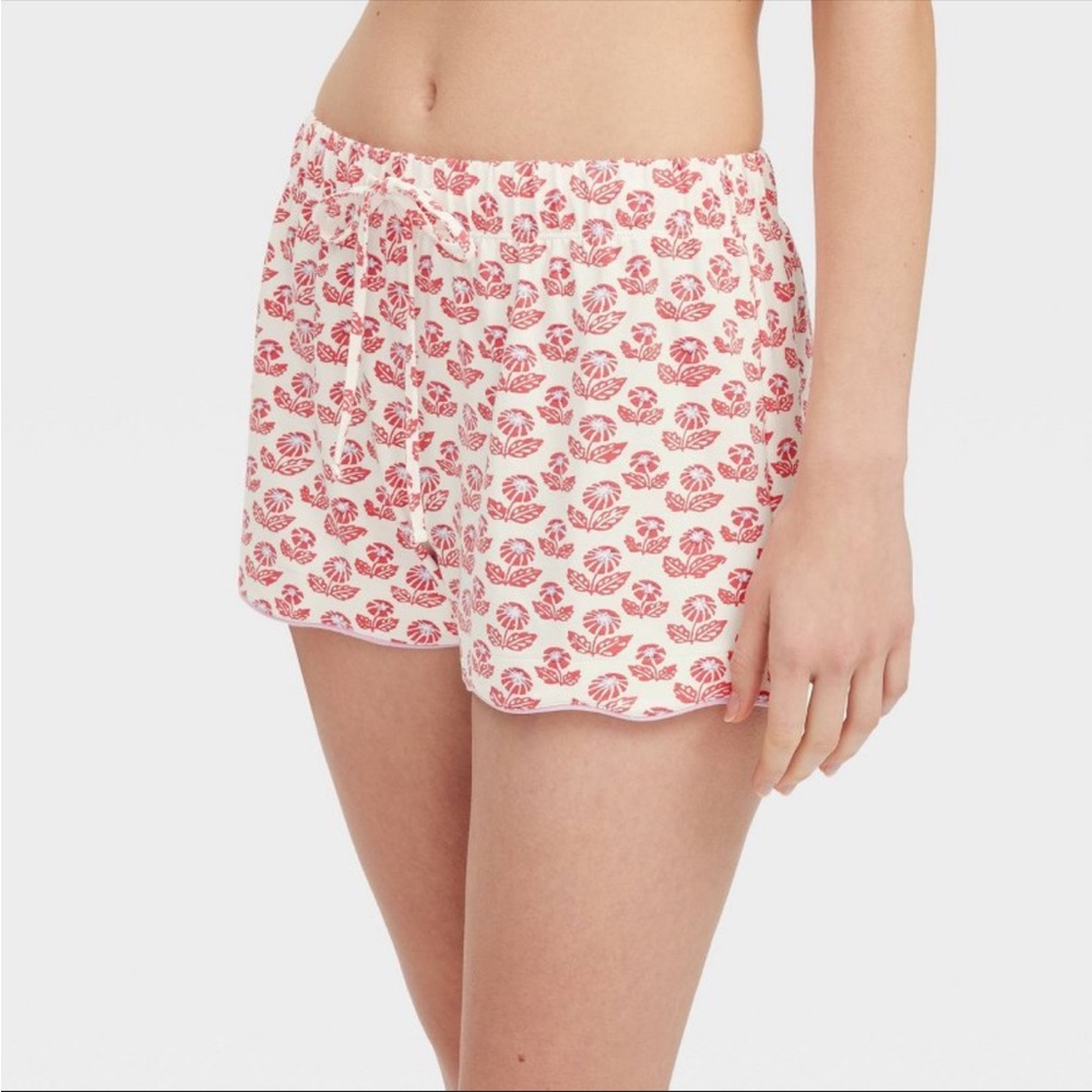 Women's Floral Short Sleeves & Shorts Pajama Set Red Roller Rabbit x Target NEW - Picture 2 of 4